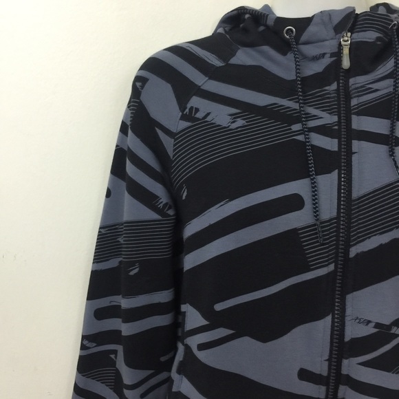 PUMA jacket - Picture 2 of 3