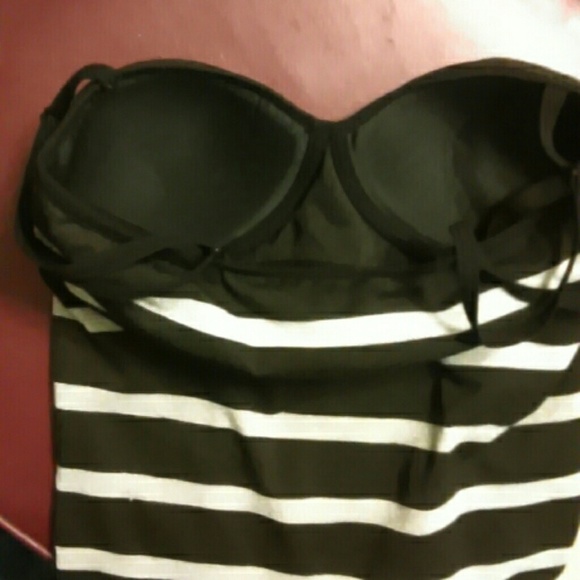 Black & Silver Top - Picture 4 of 4