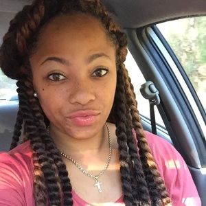 Meet your Posher, Keshia