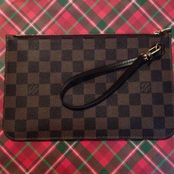 NEW Louis Vuitton Damier Ebene clutch