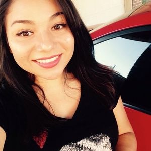 Meet your Posher, Gloria