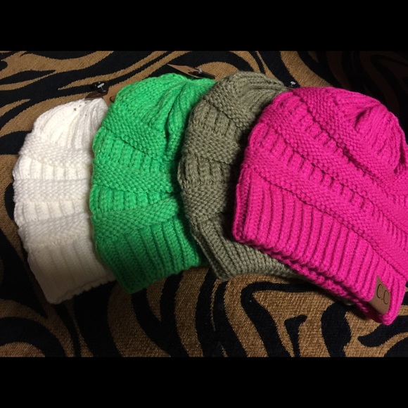 Beanie hat - Picture 2 of 2
