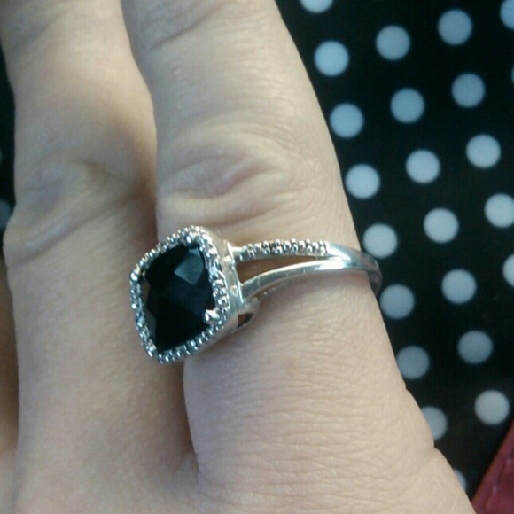 Sold in Bundle coachpotat!Classic black onyx ring - Picture 2 of 3