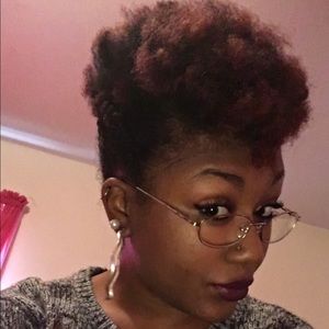 Meet your Posher, Andria