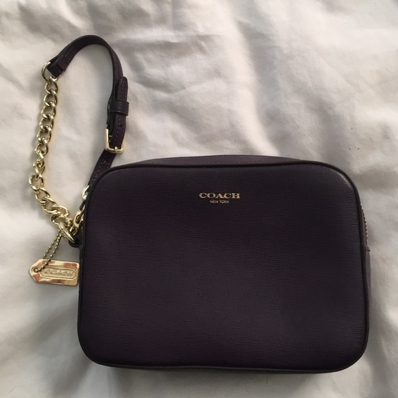 Dark Purple 100% authentic Coach Wristlet 👛