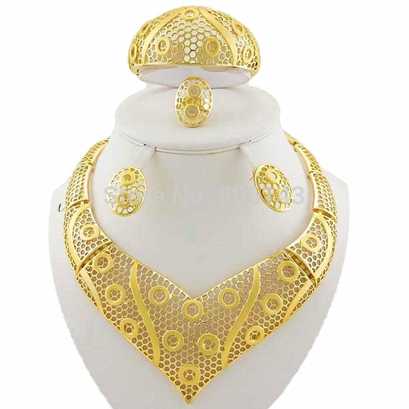 Gorgeous Gold Plated/ Silver Necklace Sets New