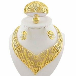 Gorgeous Gold Plated/ Silver Necklace Sets New