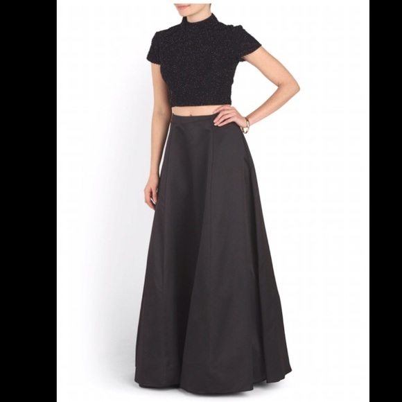 FINAL PRICE 🎉 Beautiful Gown Skirt