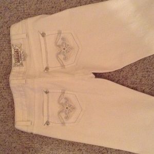 Rerock for Express white jeans! So cute!