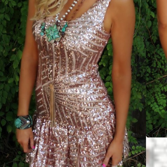 Sequence rose gold party dress never opened