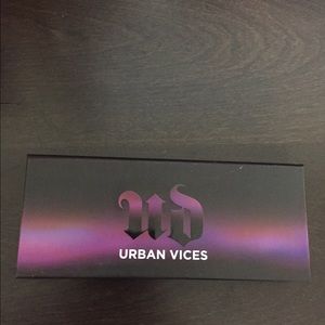 New- Mini Urban Decay Vices Eye Shadow