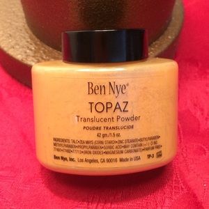 New Ben Nye Topaz Translucent Powder