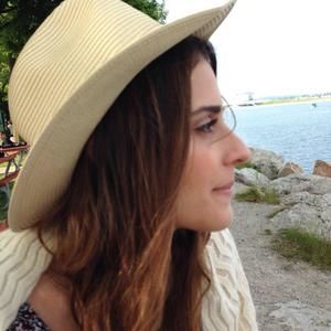 Meet your Posher, Gabriela