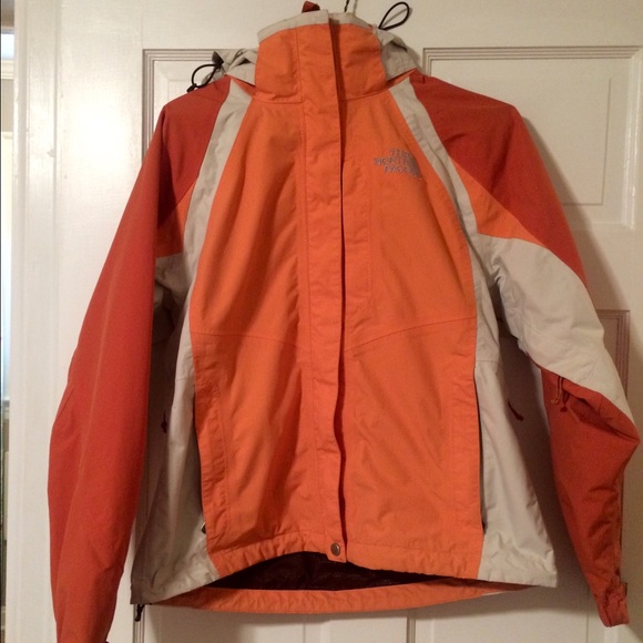 Womens North Face Hyvent Raincoat!