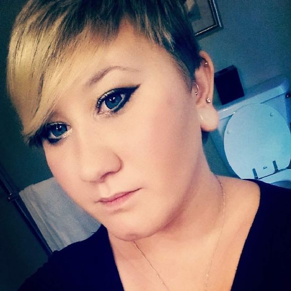 Meet your Posher, Paige - Picture 1 of 1