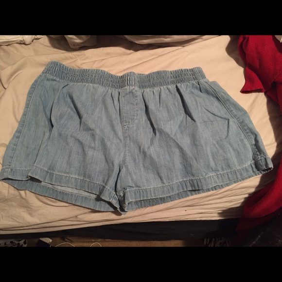 Old Navy soft denim shorts XL