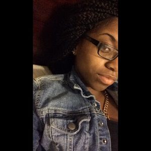 Meet your Posher, Kiana