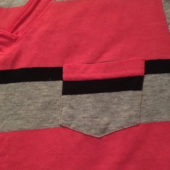 Top - Picture 2 of 2