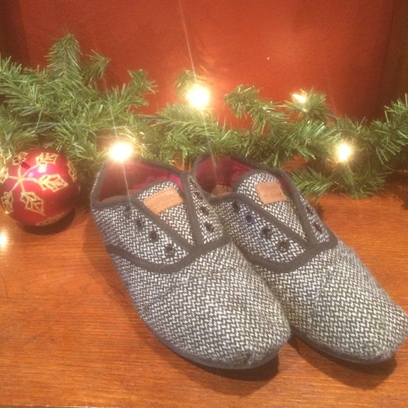 Toms