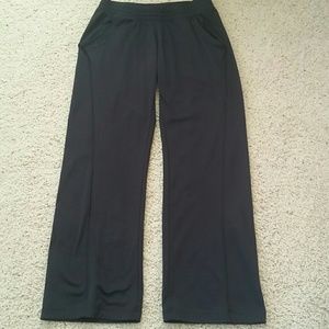 REDUCED!!! Under Armour fleece lined pants