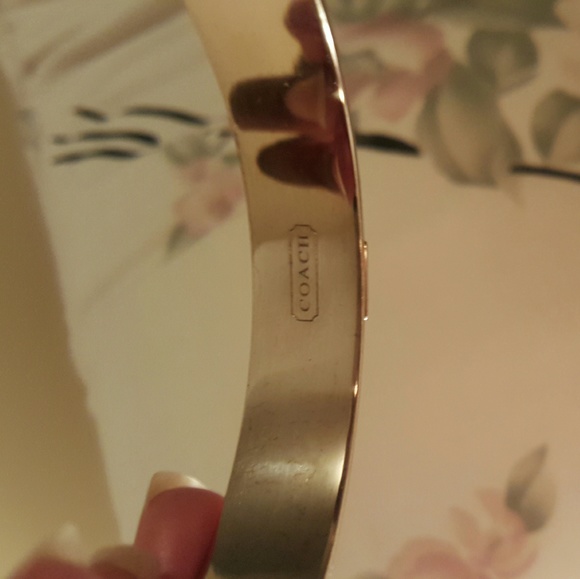 ππHP: Authentic Coach bangle with signature C's - Picture 2 of 4
