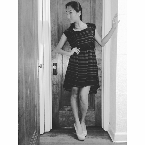 Meet your Posher! - Picture 3 of 4