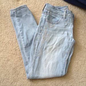 American eagle light wash jeans