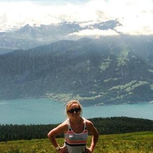 Meet your Posher, Mia