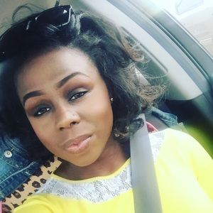 Meet your Posher, Delisa