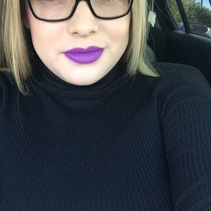 Meet your Posher, Maira