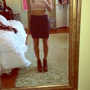 Black bodycon skirt with white polkadots