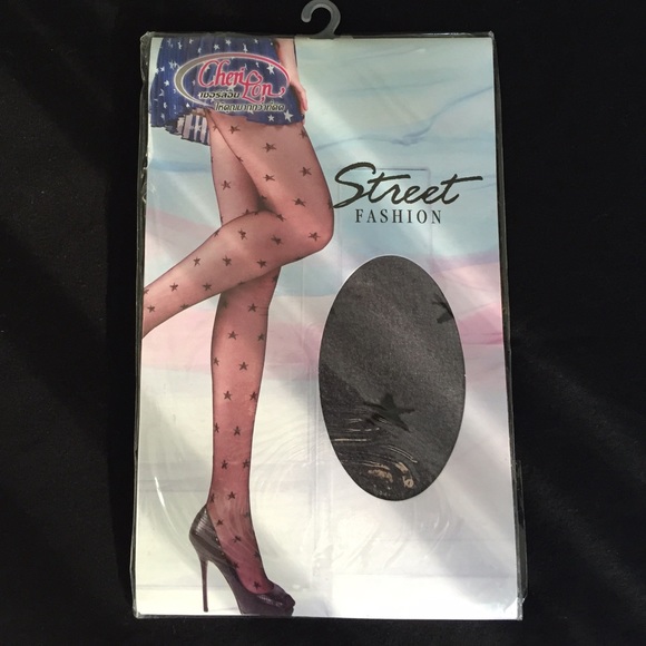 All over ⭐️ patterned stockings - Picture 3 of 3