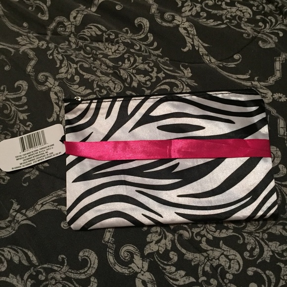 Sold!! Zebra makeup zip up bags small and medium - Picture 3 of 3