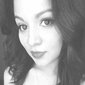 Meet your Posher, Maira