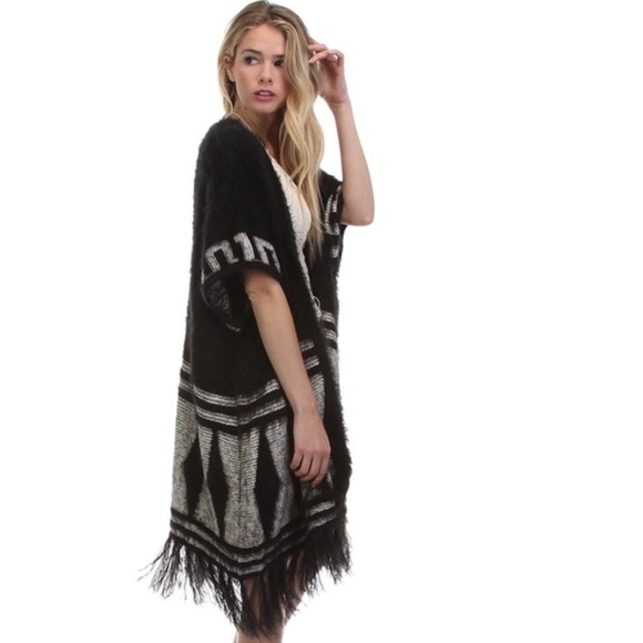 SALE!! 🎉 Tribal Print Black Cardigan Sweater - Picture 2 of 3