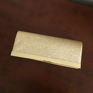 Gold clutch
