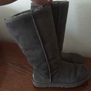 Gray Tall UGGS great condition!