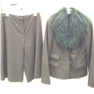 Yansi Fugel 2pc Suit