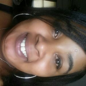 Meet your Posher, Cecilia