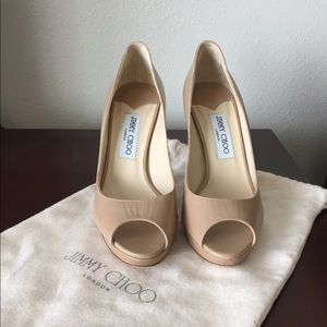 NWOT Jimmy Choo Luna O/T pump