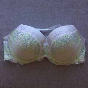 EUC Victoria's Secret dream angels bra