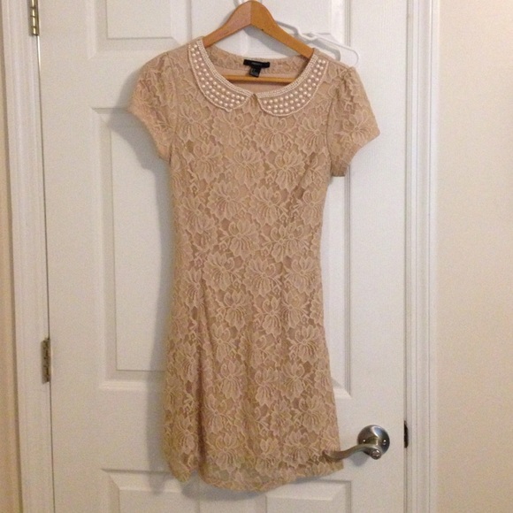 Flower lace collared dress