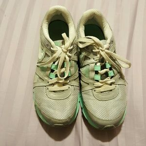Womans Nike Reax
