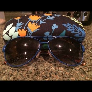 Bundle! American eagle short and Vera Bradley