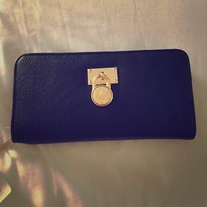 📦🚫SOLD🚫📦 Fashion wallet