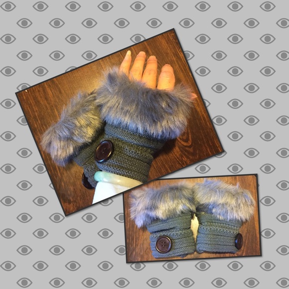 Accessories - Winter faux rabbit fur wrist fingerless gloves