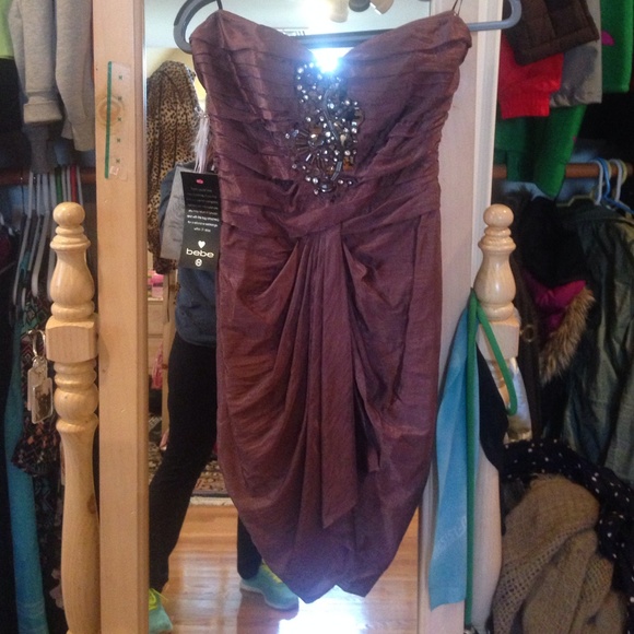 Small brand new never worn maroon bebe dress