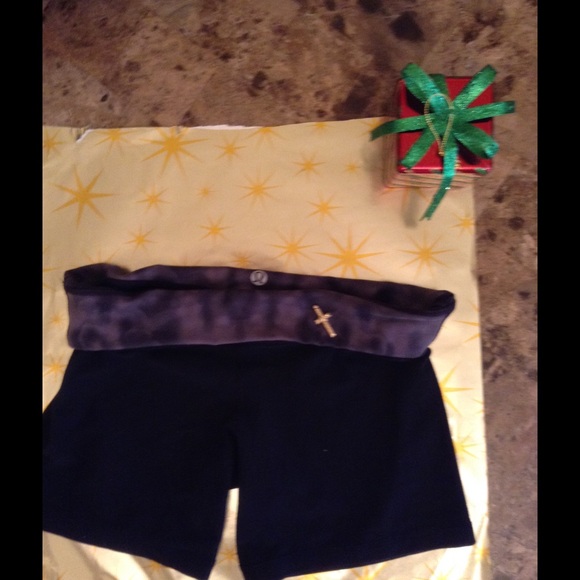 🚴🚴🚴 Lululemon 🚴🚴🚴 - Picture 2 of 4