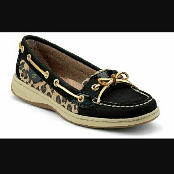 Final price drop! Leopard black Sperry's size 7