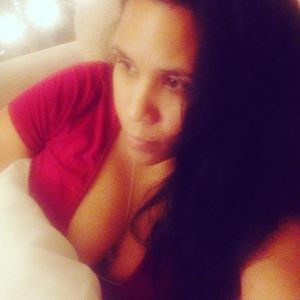 Meet your Posher, Adrienne